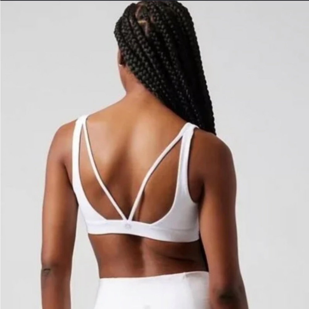 Athleta White Exhale Sports Bra in Size XL